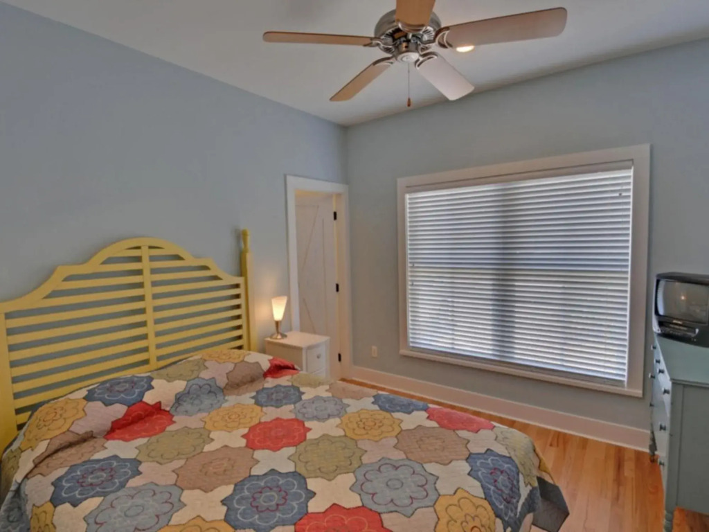 VM 4157 by RedAwning