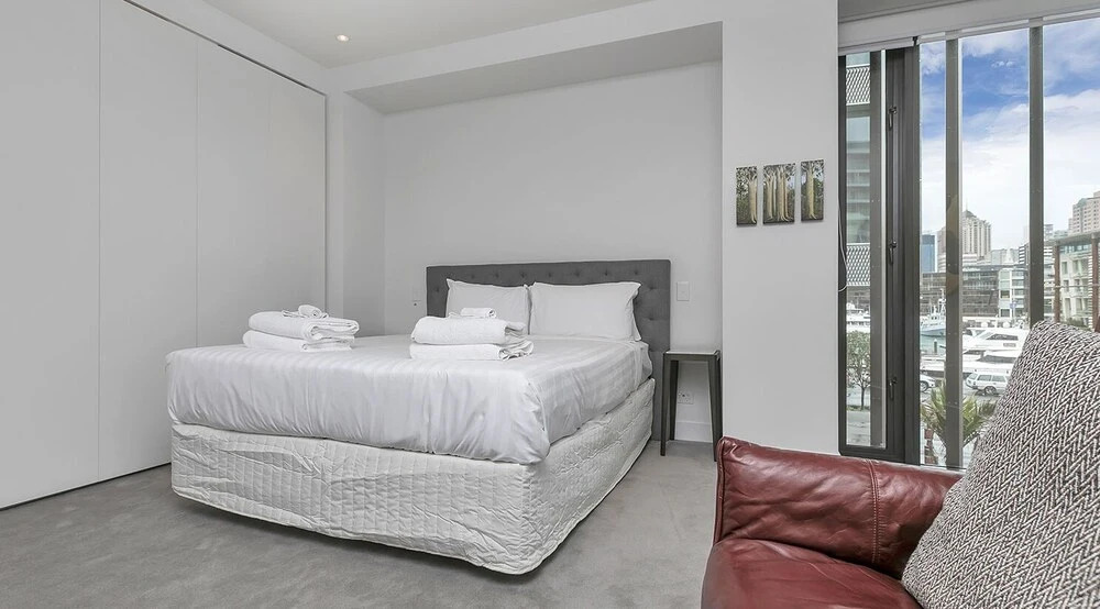 QV Harbour One Bedroom with Parking -866