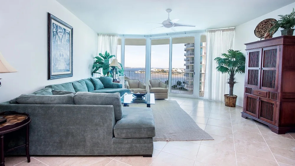 Poolside Condo With Wonderful View of Perdido Bay - Unit Crc0408
