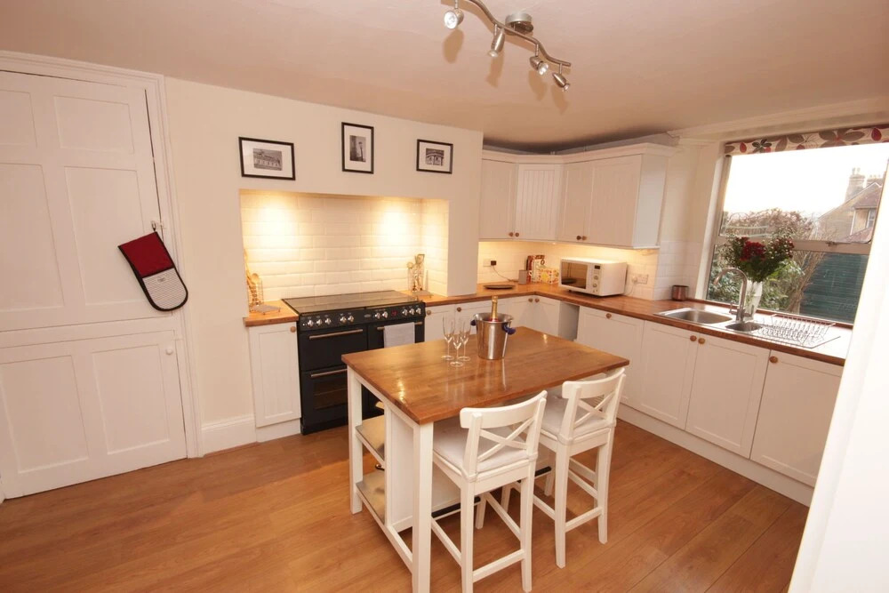 Wellsway House - Stylish Townhouse
