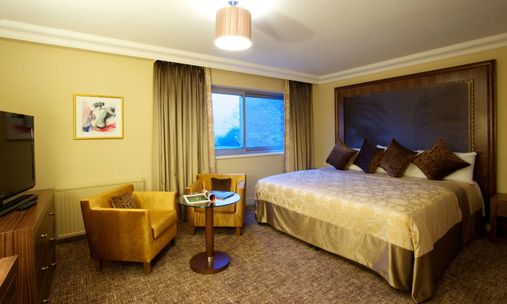 Aubrey Park Hotel