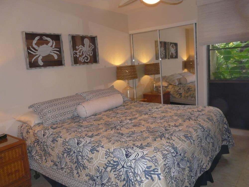 Point Oceanfront Condo Near Napili Bay - Unit B6 1 Bedroom Condo
