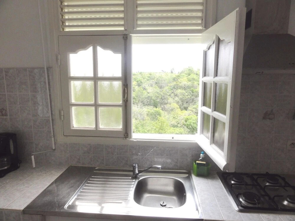 Apartment With one Bedroom in Capesterre de Marie Galante, With Enclos