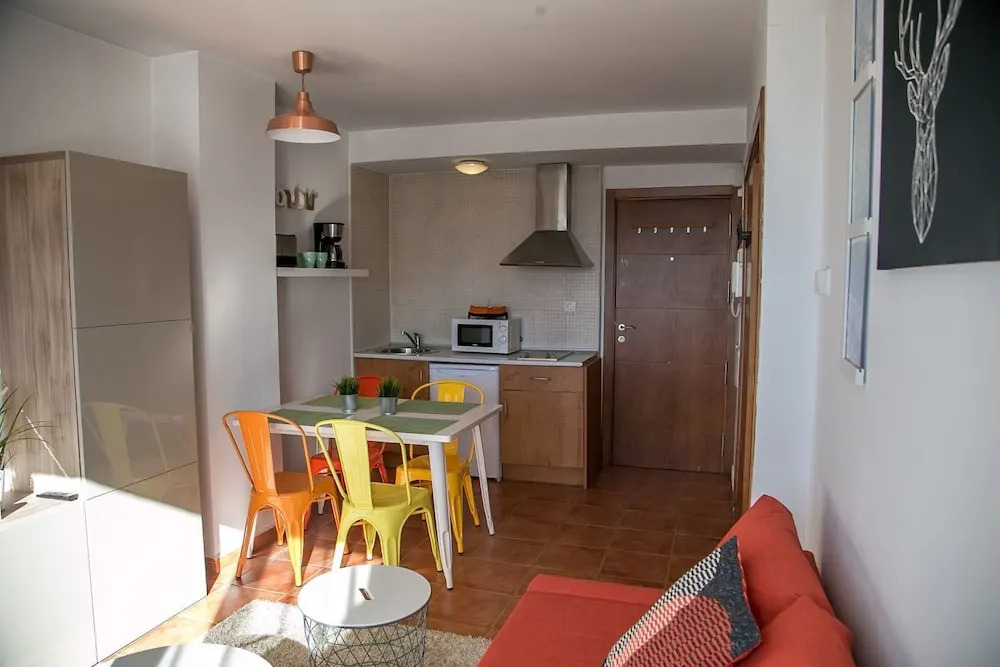 Chalet Adosado Urbanización COPOS PREMIUM Zona Media