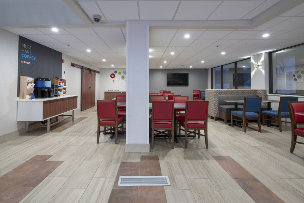 Holiday Inn Express Hotel & Suites Coon Rapids - Blaine Area by IHG