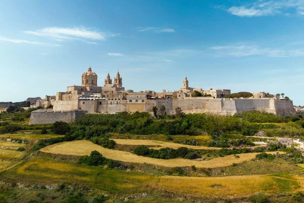 Nadurin, Gozitan Villa 7 Bedr. & 2 Pools