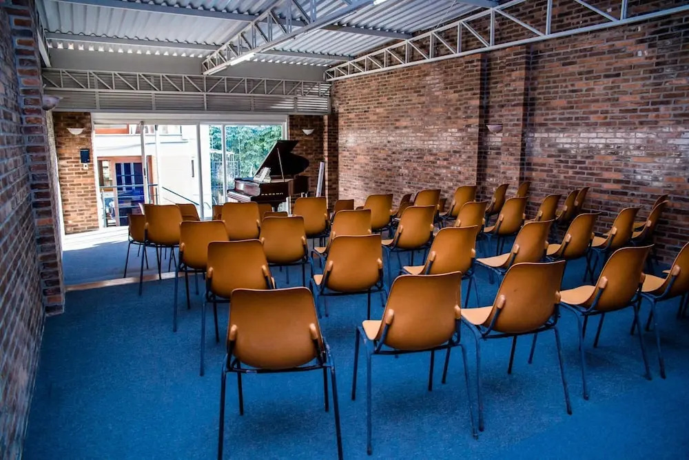 Piano B&B + Coworking