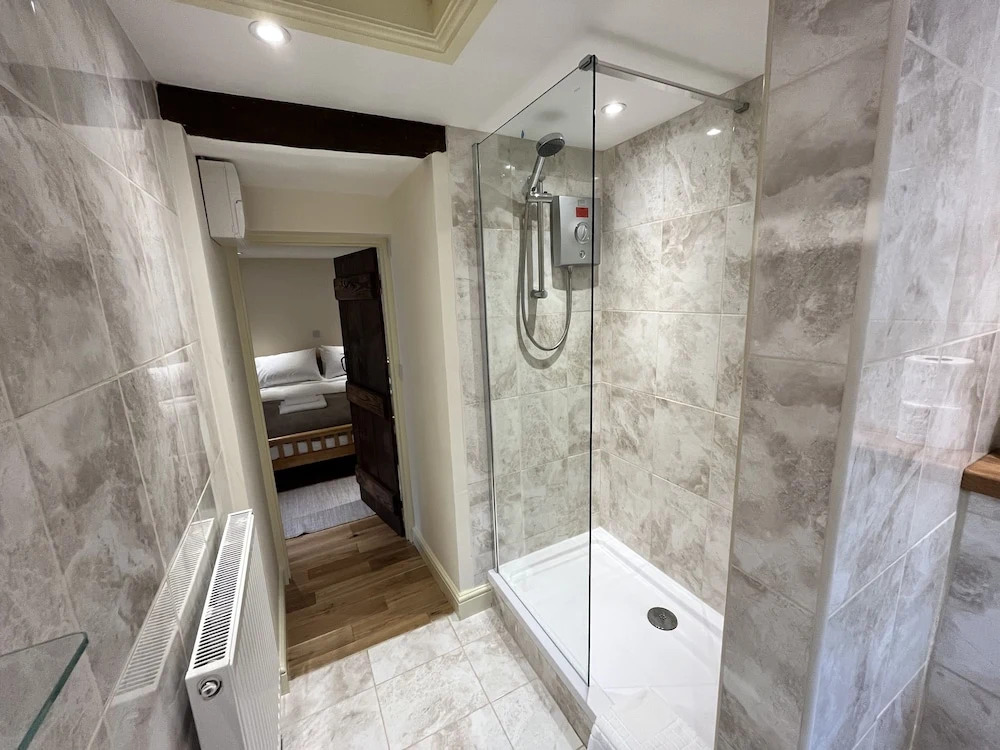 Swan House Tea Room and Bed & Breakfast