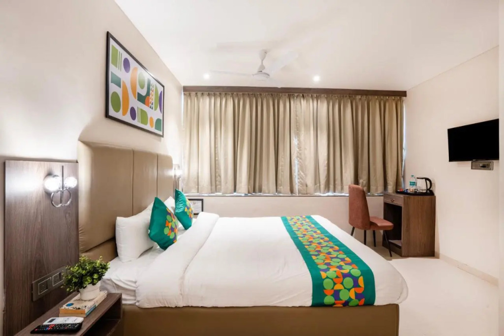 Treebo Vro Boutique, Andheri East