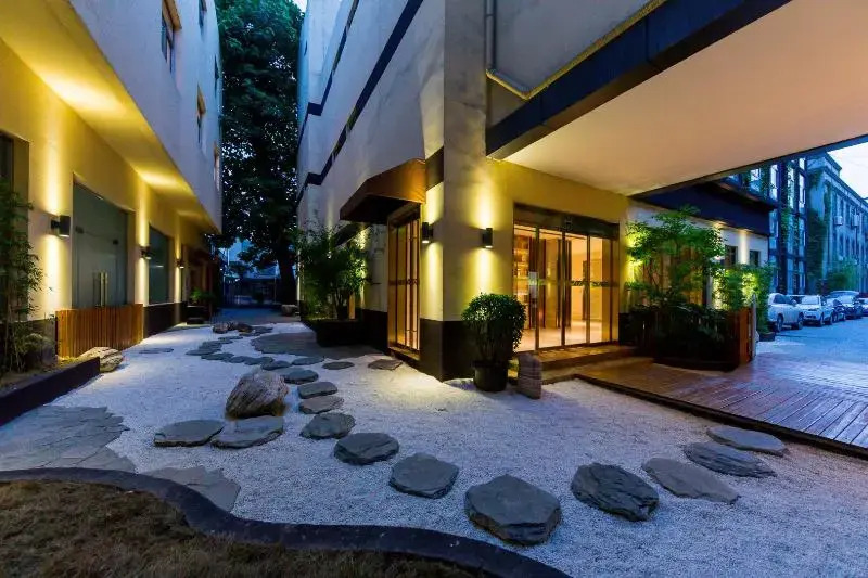 Ji Hotel (Xi'an Giant Wild Goose Pagoda East Xiaoz