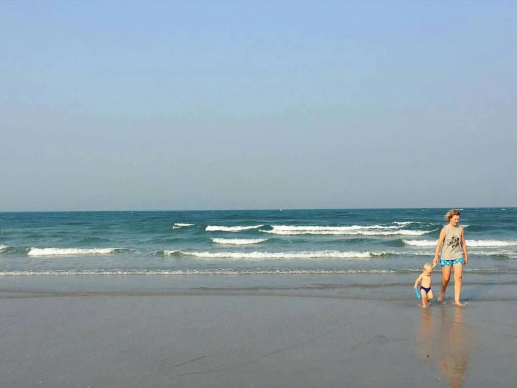 Nern Chalet Beachfront Hotel