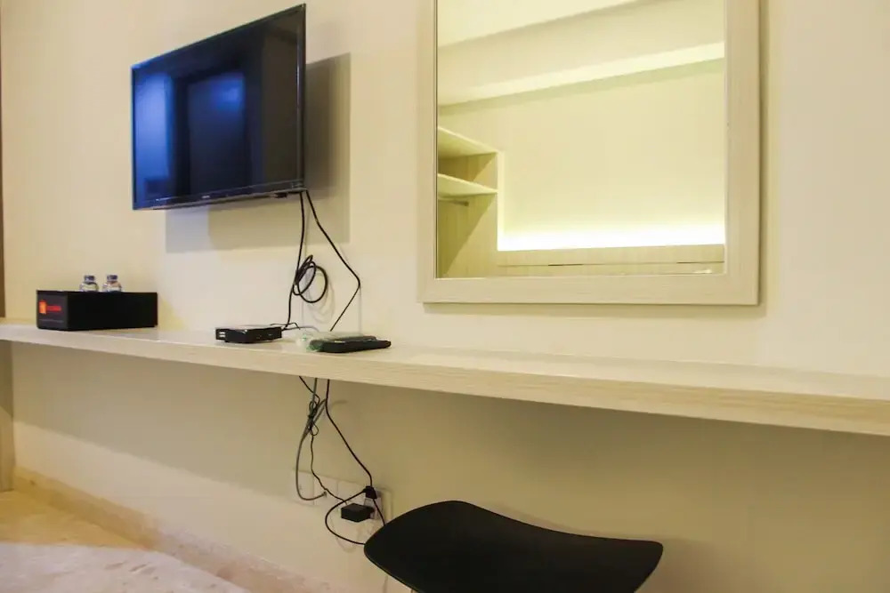New Studio with Sea View at Gold Coast Apartment