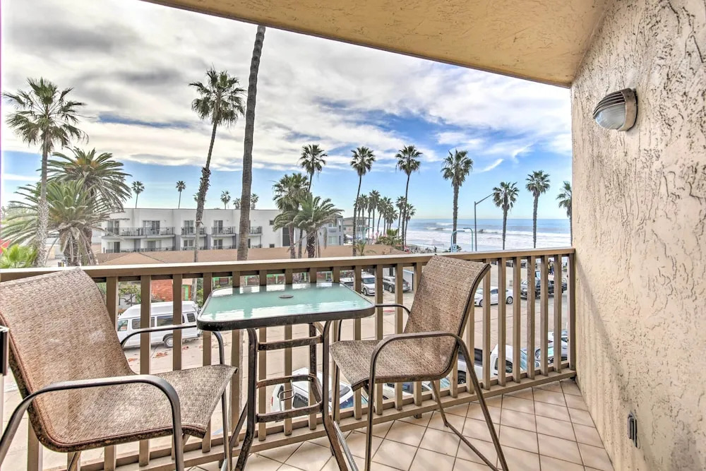 Oceanfront San Diego Condo - Walk to Pacific Beach