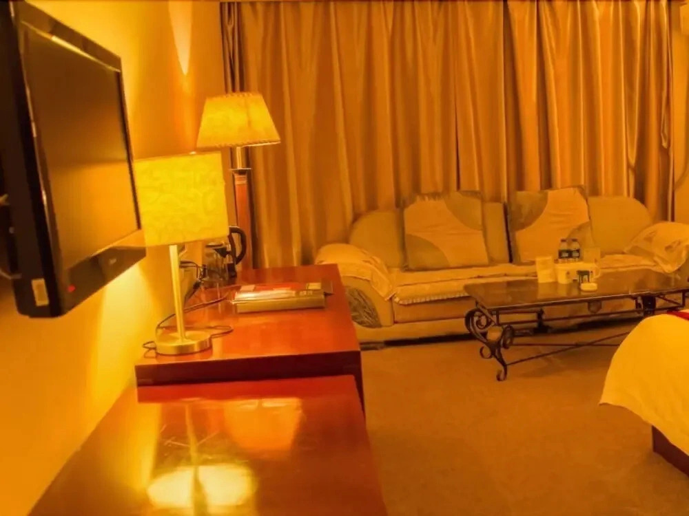GreenTree Inn Dalian Airport Express Hotel