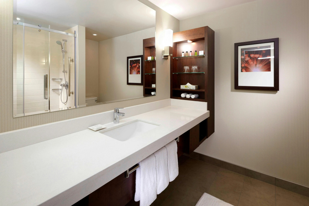 Delta Hotels by Marriott Montreal