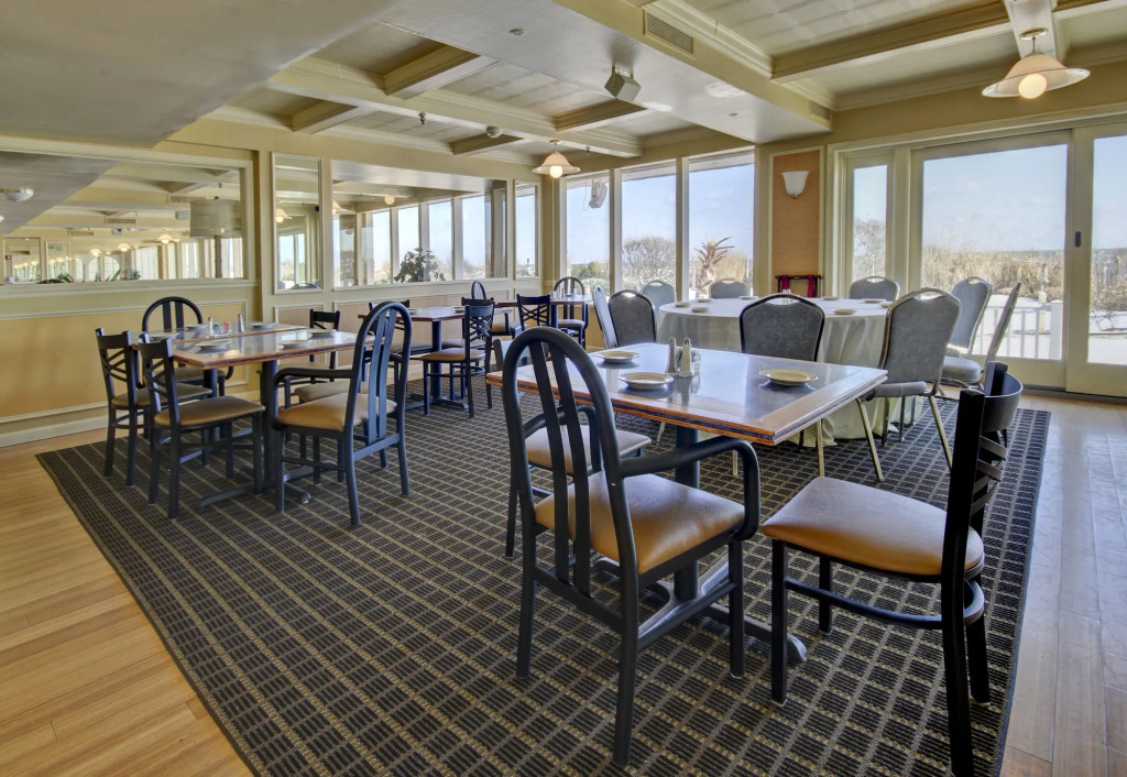 Carousel Resort Hotel and Condominiums