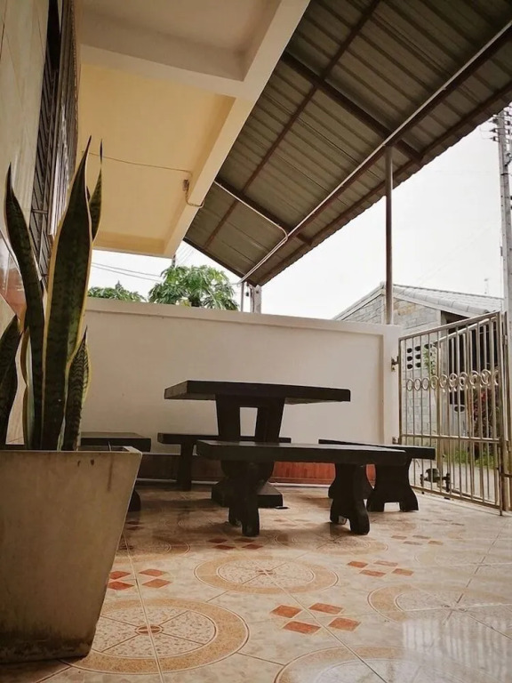 CHO Hostel and Sleep Box - Adults Only