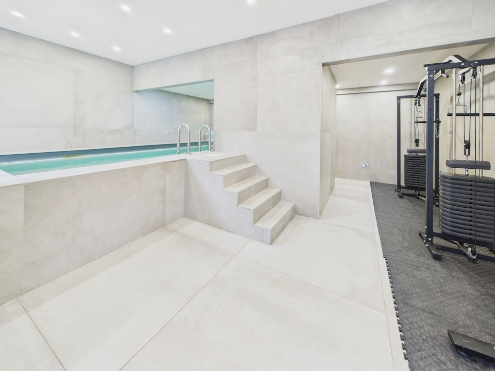 Harvax House