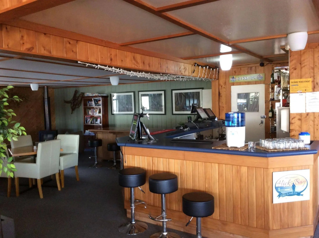 Hicks Bay Lodge