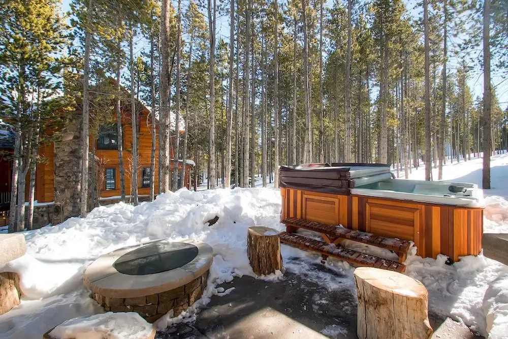 Slopeside Manor on Peak 8 by RedAwning