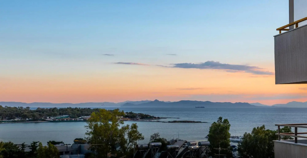 Four Seasons Sea View Apartment