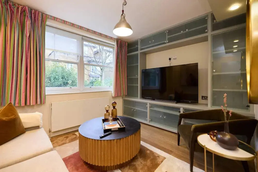 The South Hampstead Hideaway - Stylish 6bdr Home