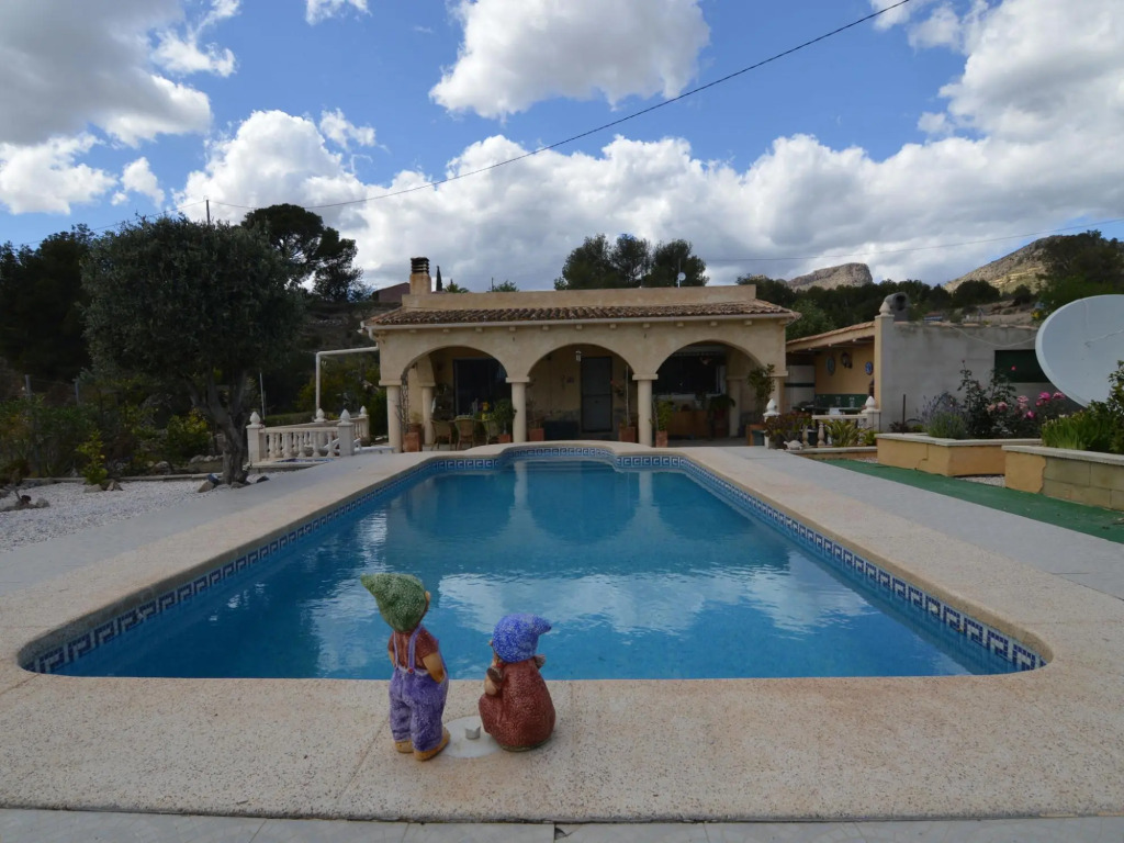 Finestrat Villa with Views
