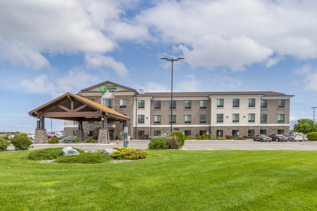 Holiday Inn Express Hotel & Suites Belgrade by IHG