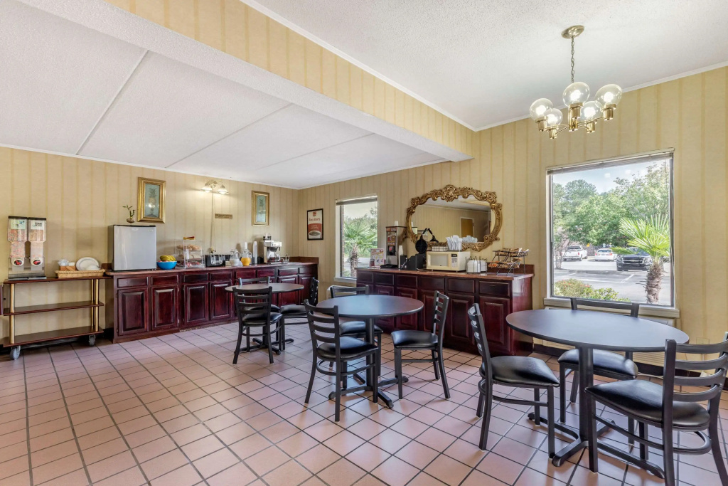 Econo Lodge Inn & Suites Lugoff