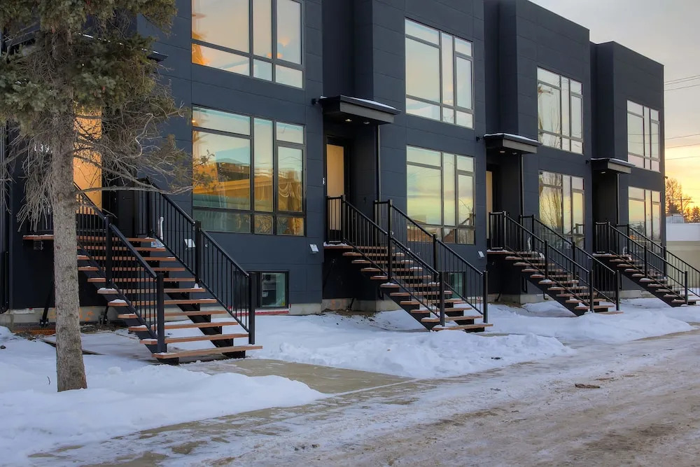 New Luxury Townhome 27