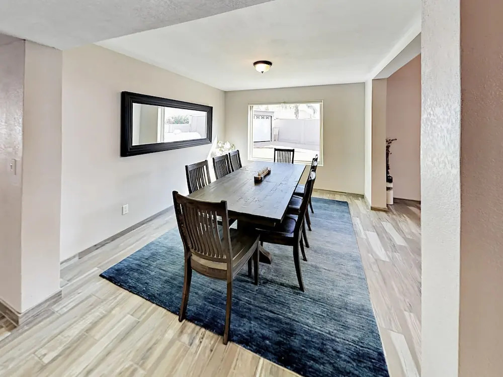 Scottsdale Oasis Home 4 Bedrooms 2.5 Bathrooms Home