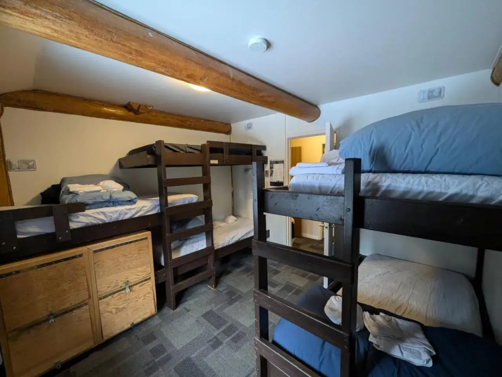 HI Nordegg - Hostel