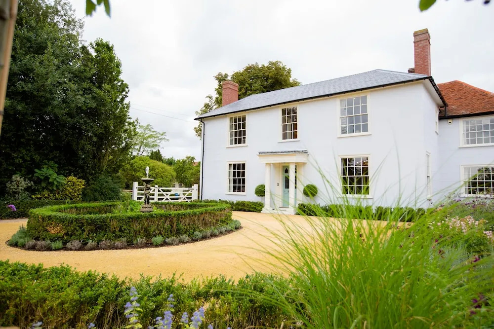 Vaulty Manor