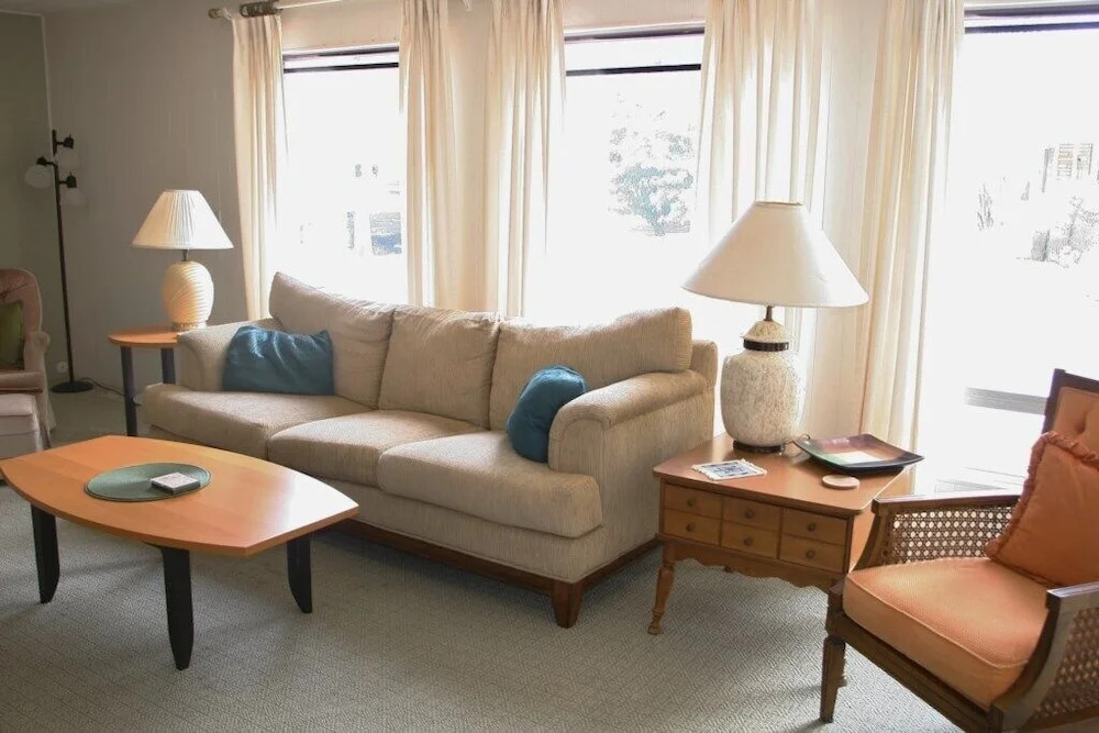 Roadrunner Club 18 - 2 Br Home
