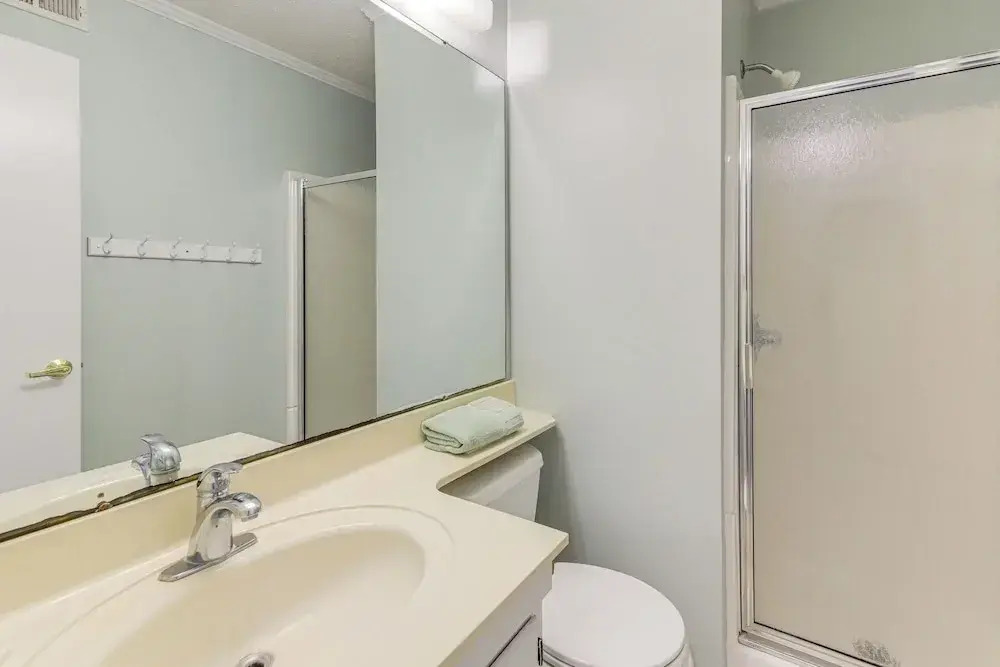 Steps to Sand! Condo w/ 2 Pools in Atlantic Beach