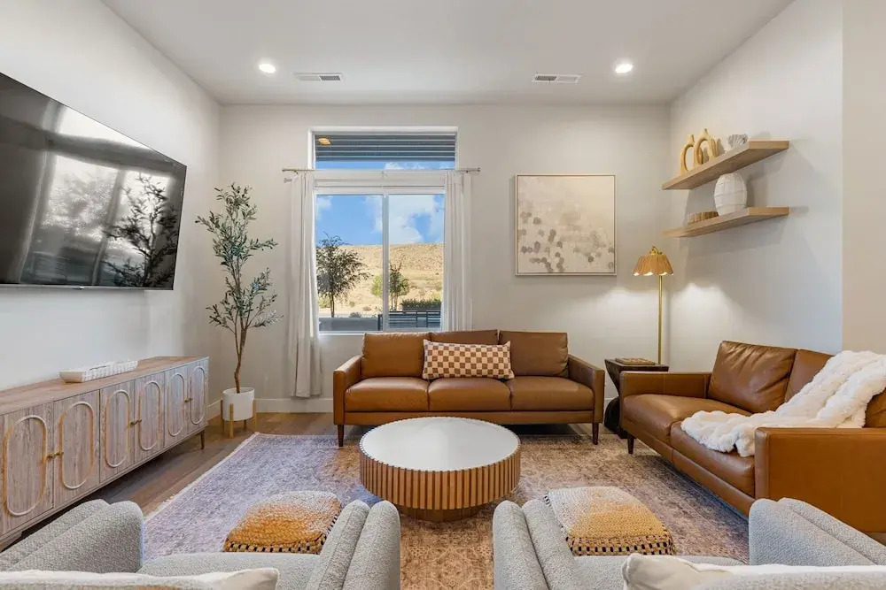 Sandy Cheeks 6 Bedroom Townhouse