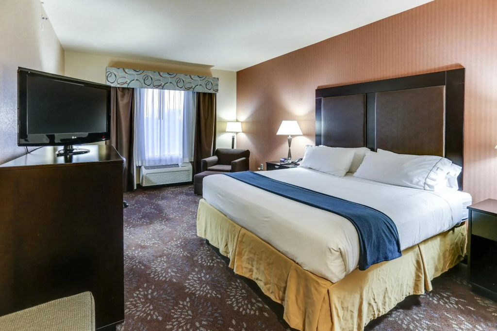 Holiday Inn Express Hotel & Suites Huntsville by IHG