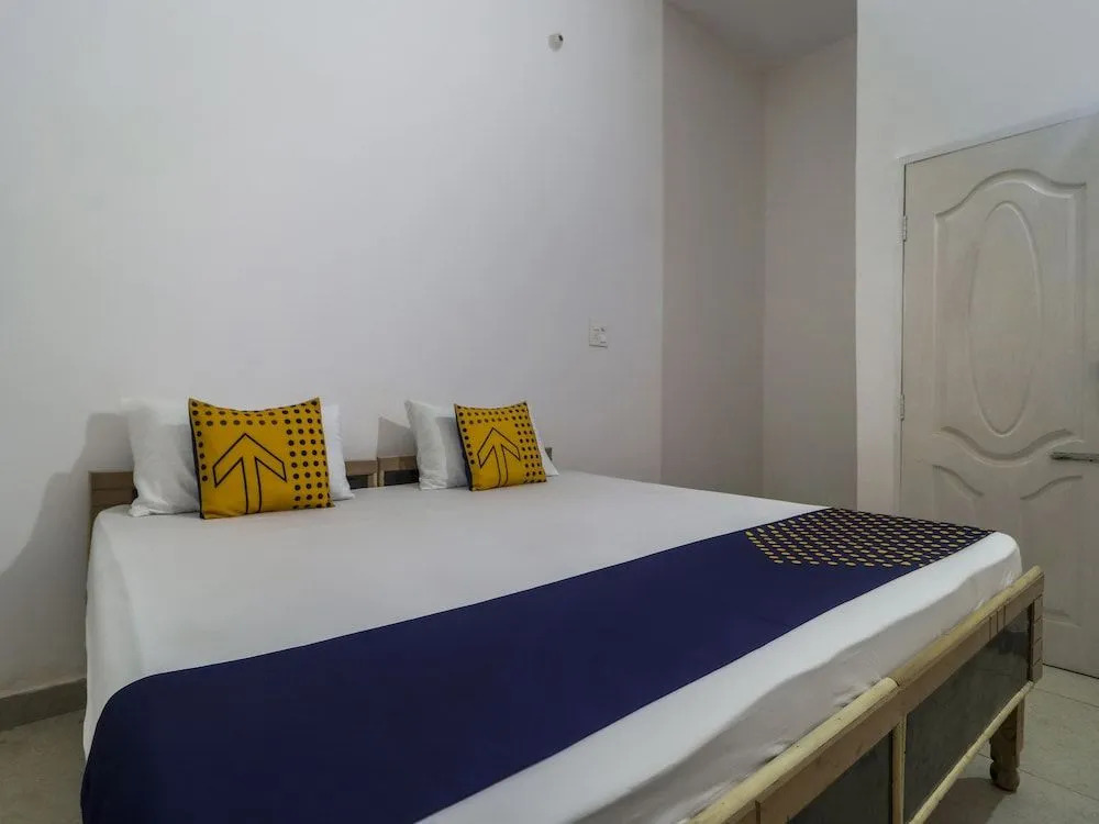 Spot On 47436 Motel Vishesh