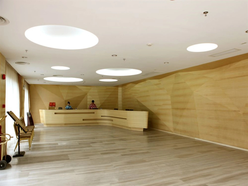 Shenzhen Xichong Yuerongwan Gongren Villa