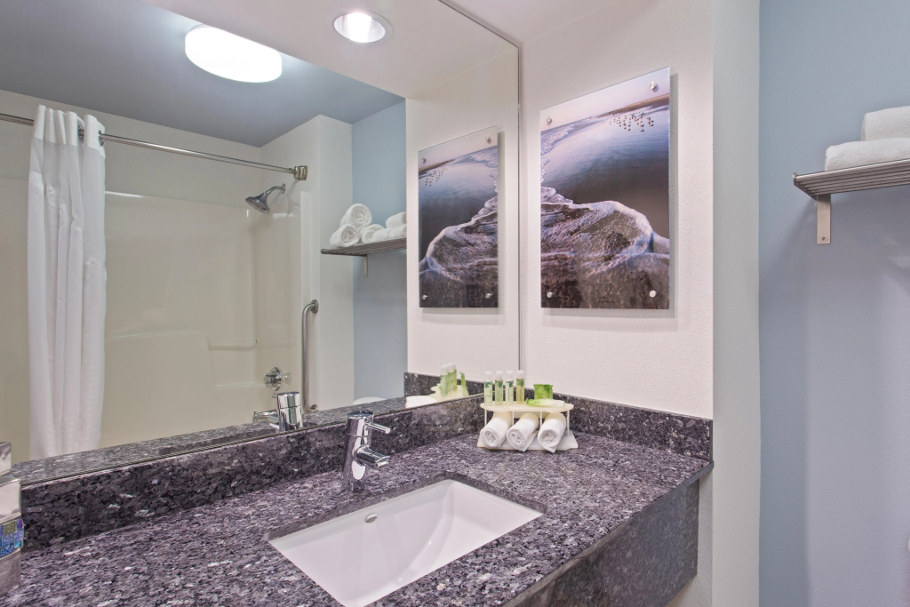 Holiday Inn Express Hotel & Suites Clearwater North-Dunedin by IHG