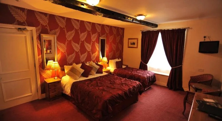 George Hotel
