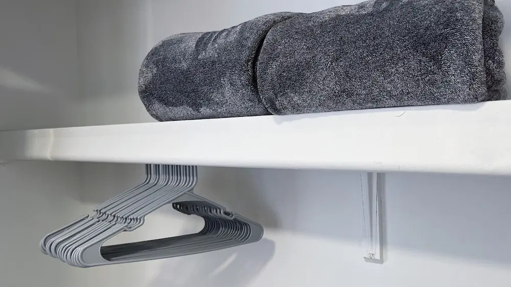 Lazy Cuckoo Inn - Sleek and Stylish Studio Apartments