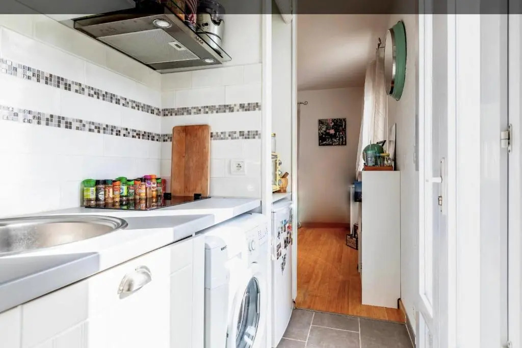 Charming Flat With Terrace 500m From The Beach