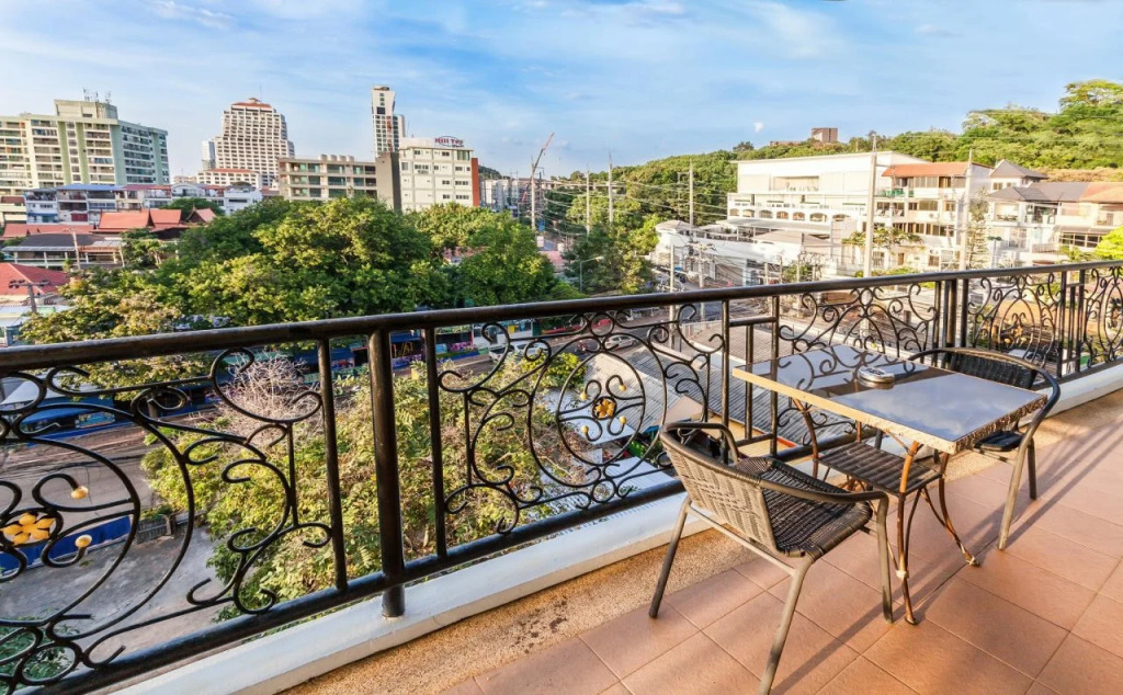 Tara Court Condo