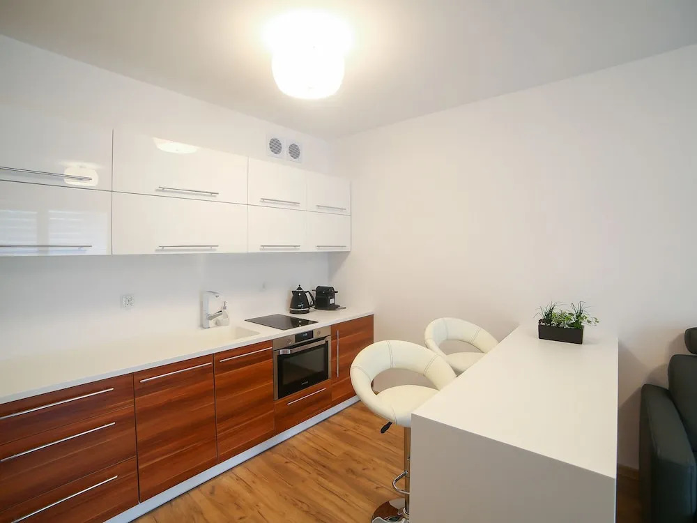 Golden Sun Apartments  - Solny