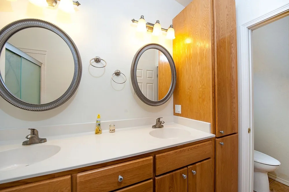 Beverly Beach Retreat 3 Bedrooms 2 Bathrooms Home