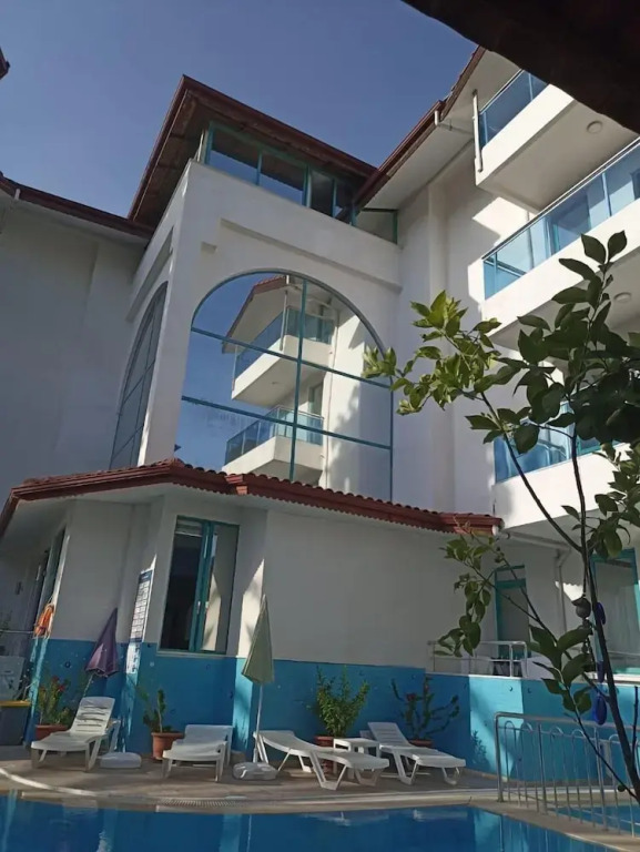 Wonder Life Hotel