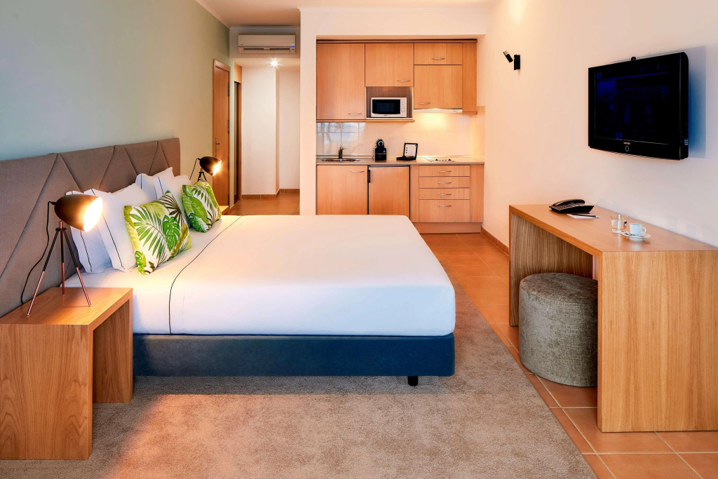 NH Marina Portimao Resort