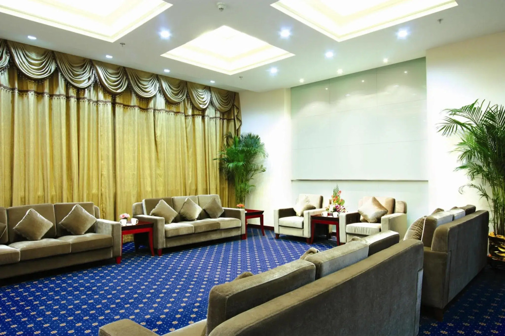 Shanghai Southern Airlines Pearl Hotel