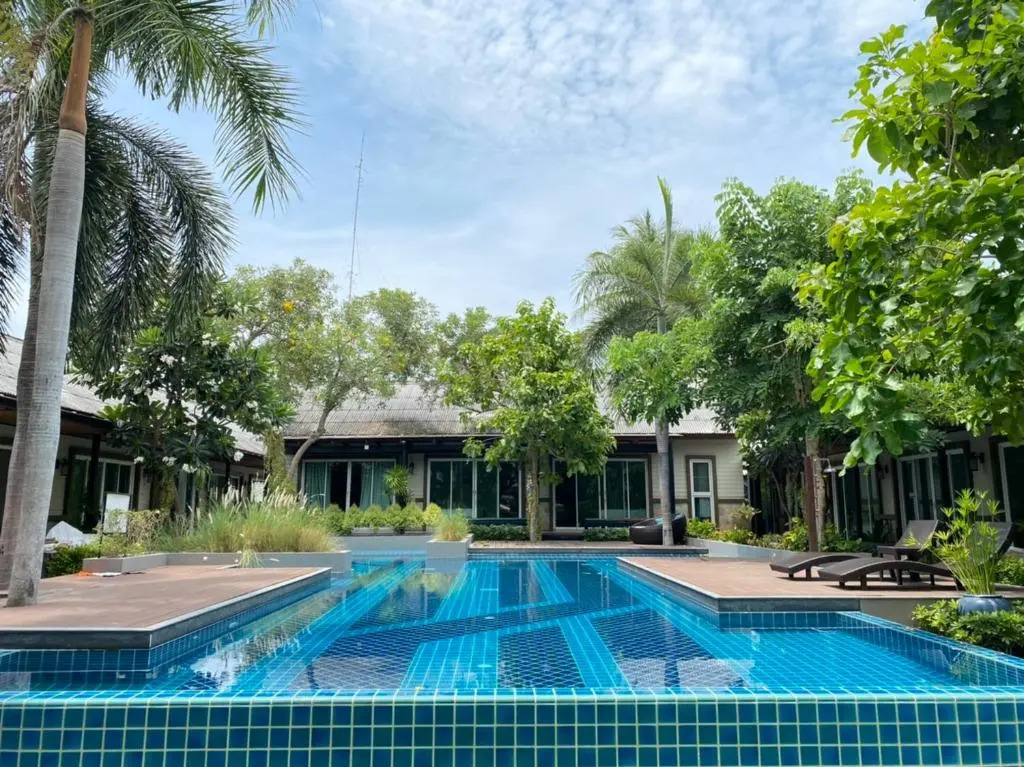 Nirundorn Resort Chaam